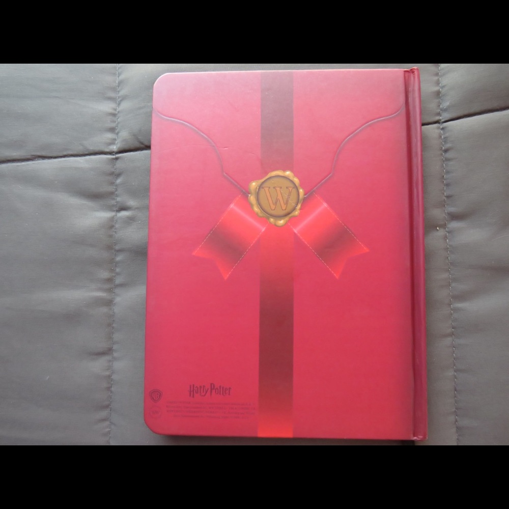 Howler notebook - Picture 7 of 8